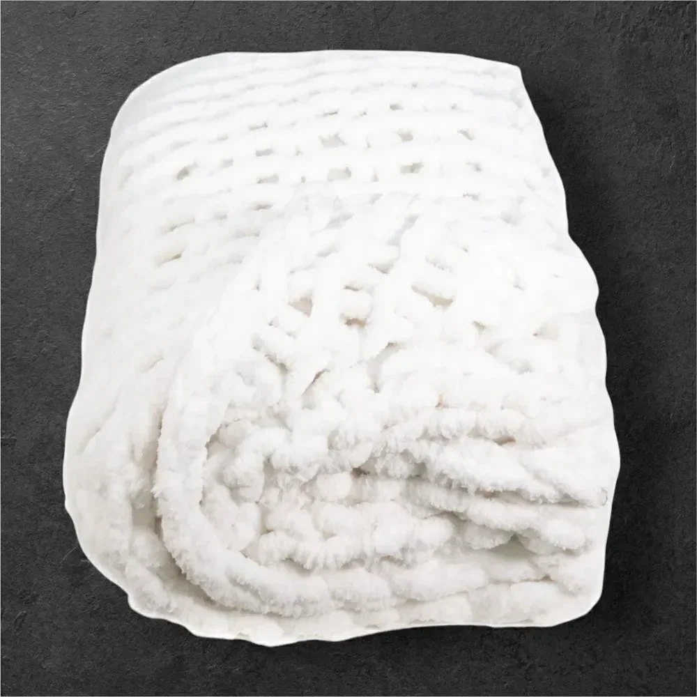 AVIVA STANOFF Marshmallow Chunky Knit Throw 50X70” in Cream Color